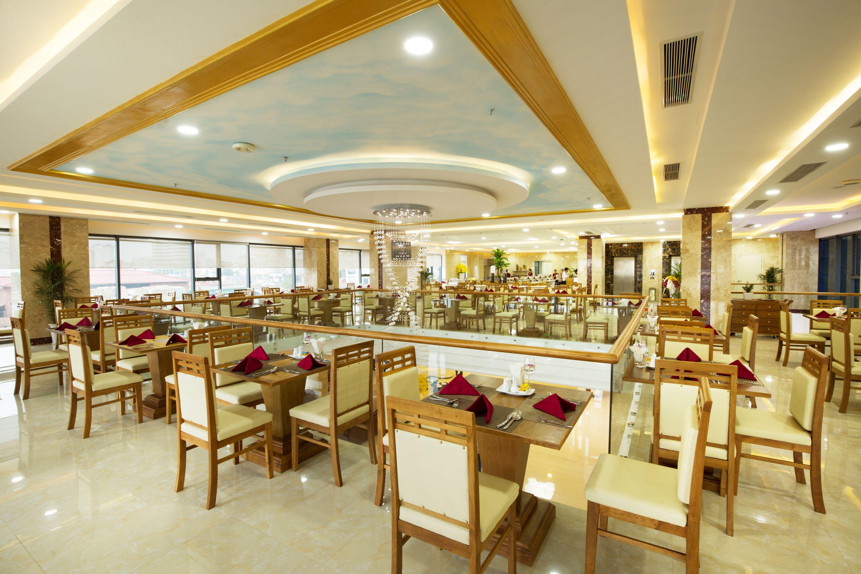 Serene Beach Hotel Danang Екстер'єр фото