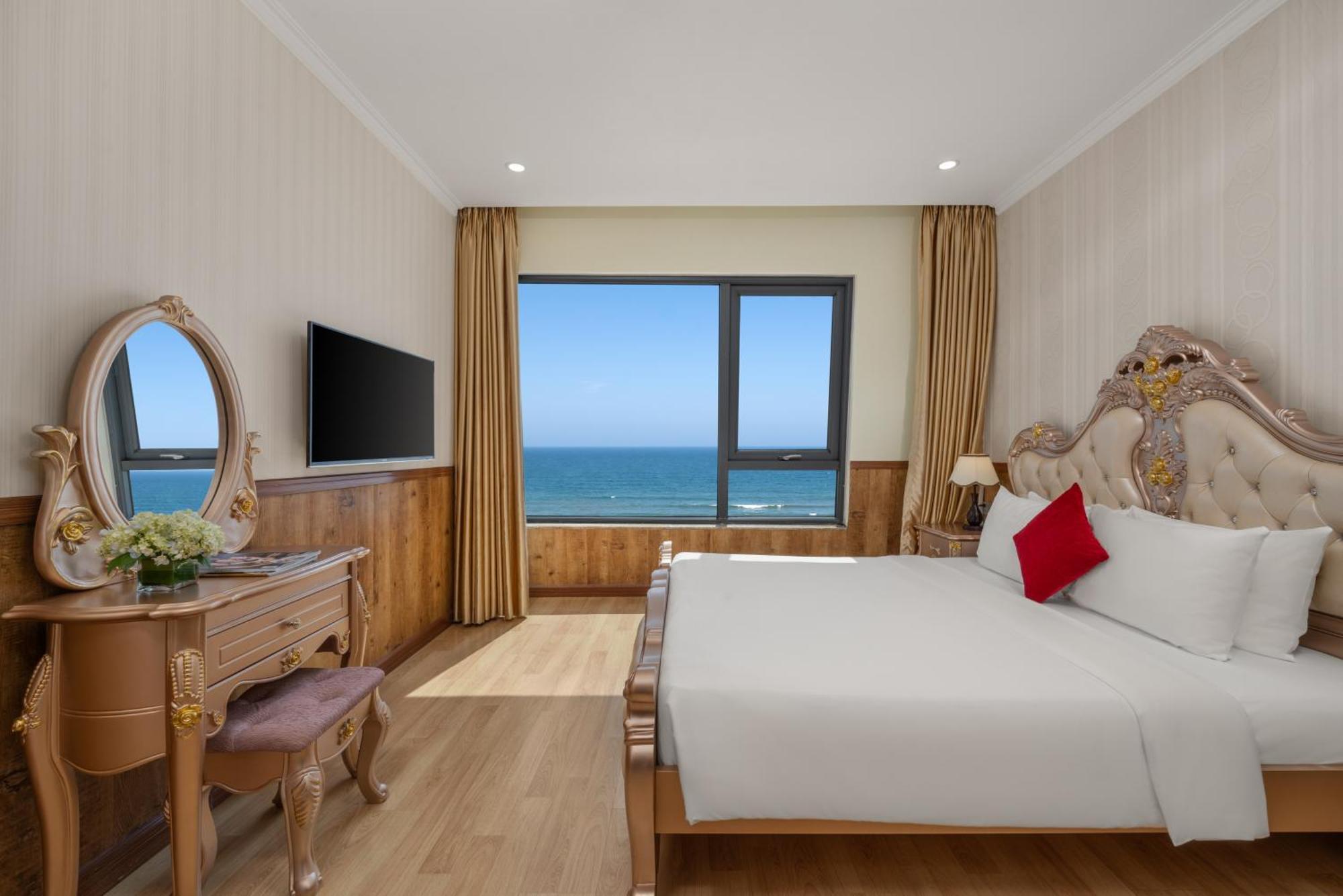 Serene Beach Hotel Danang Екстер'єр фото