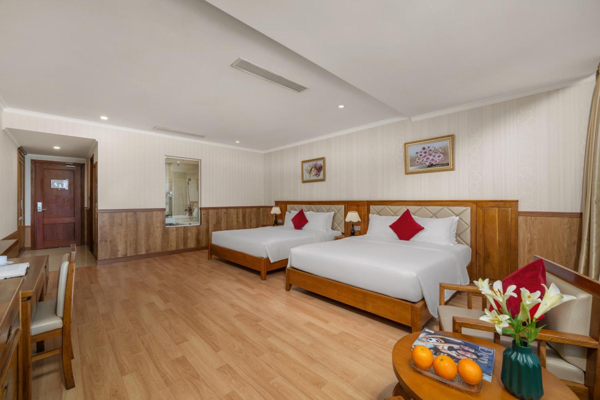 Serene Beach Hotel Danang Екстер'єр фото